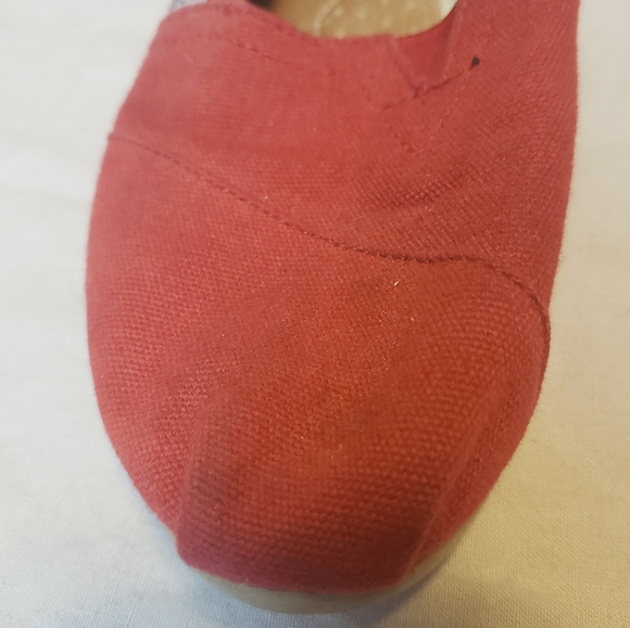 TOMS Classic Red Alpargata Women's Shoes - Picture 6 of 6